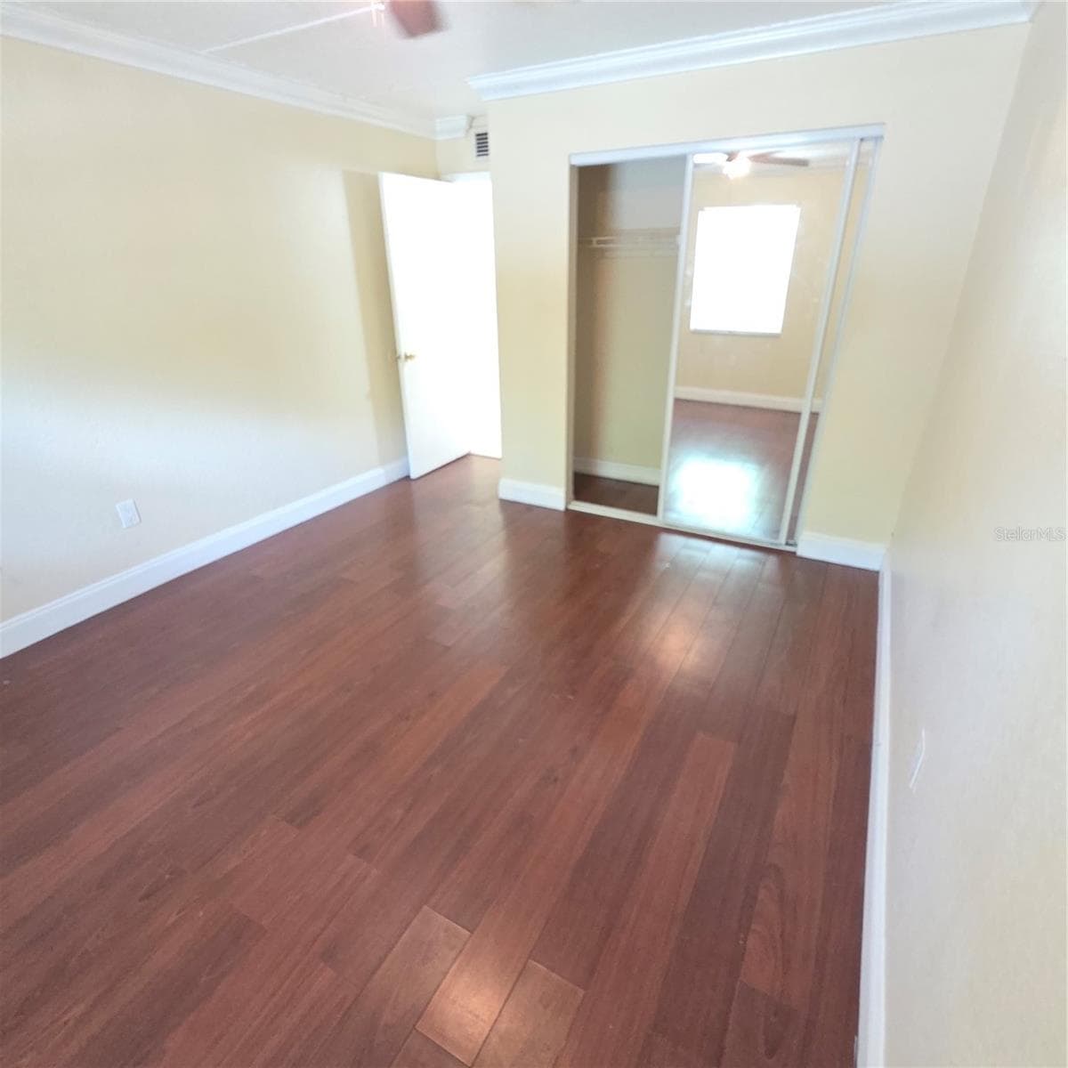 5221 BAYSHORE BOULEVARD — photo 7 of 9