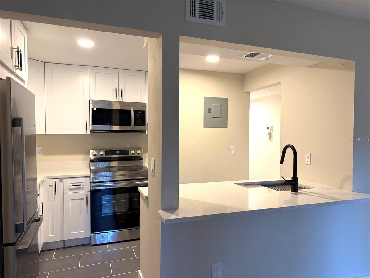 120 HIBISCUS WOODS COURT — photo 7 of 15
