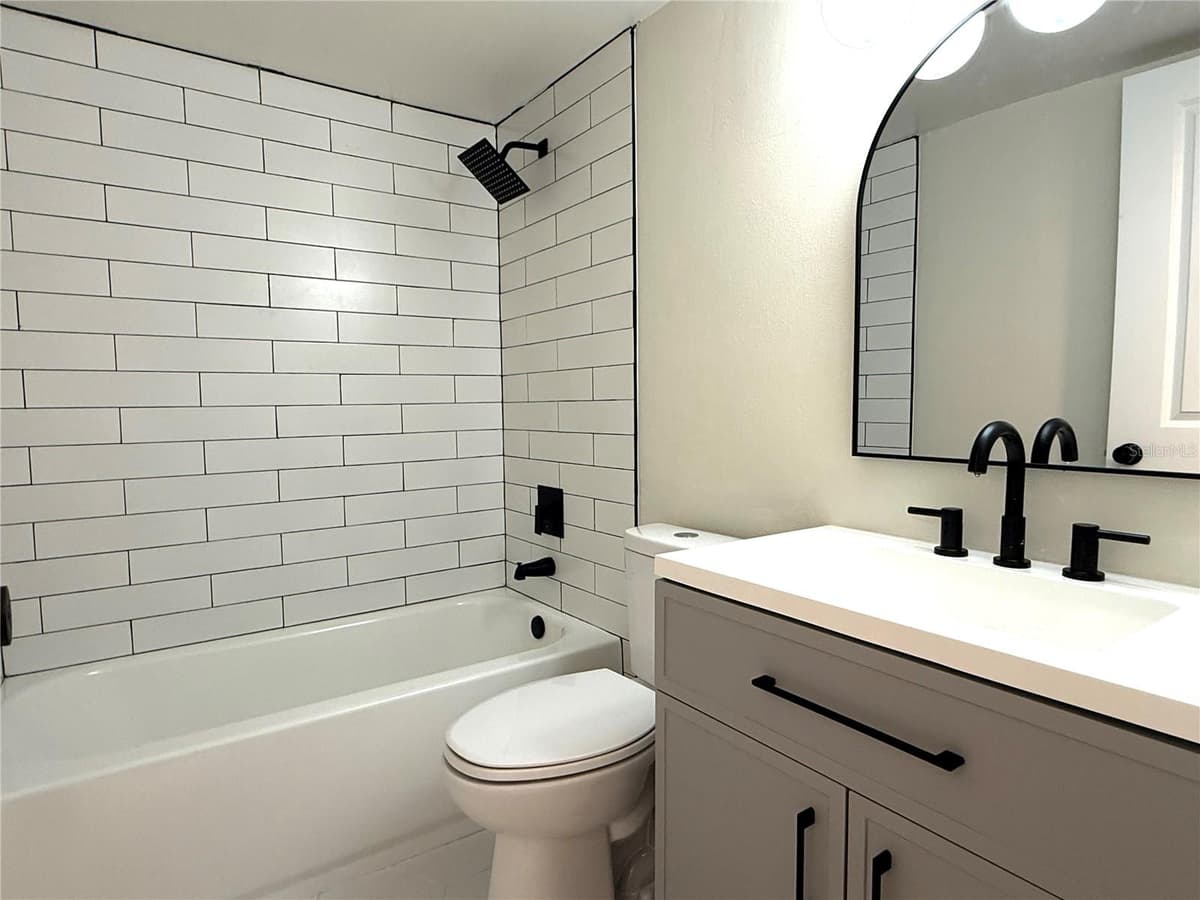 120 HIBISCUS WOODS COURT — photo 12 of 15