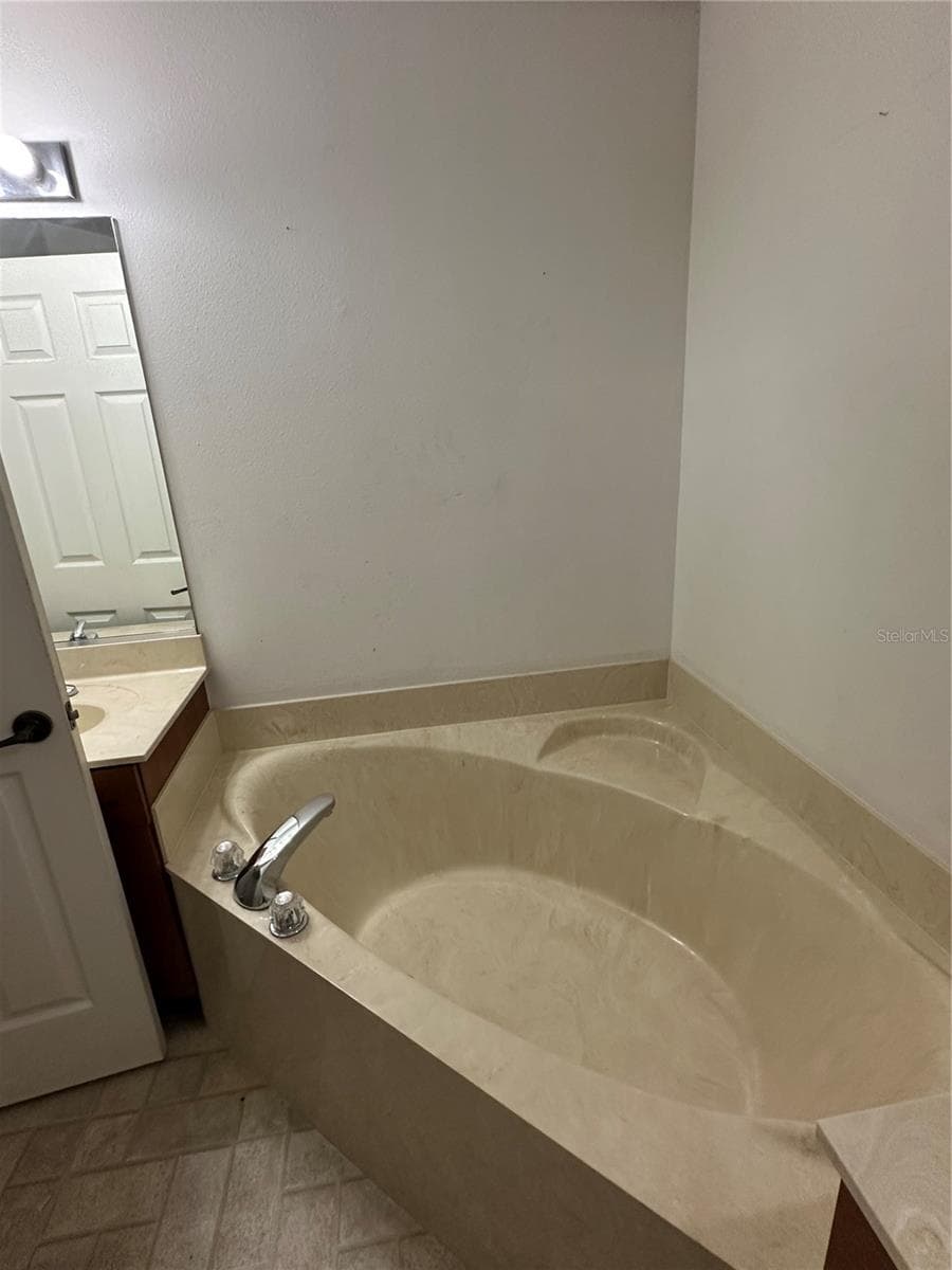 13540 86TH AVENUE — photo 15 of 16