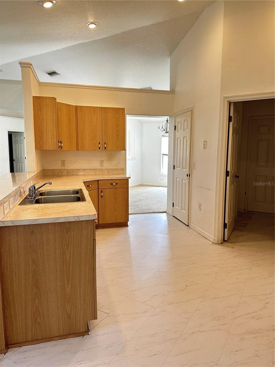 13540 86TH AVENUE — photo 3 of 16