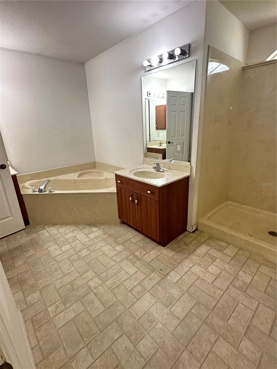 13540 86TH AVENUE — photo 14 of 16