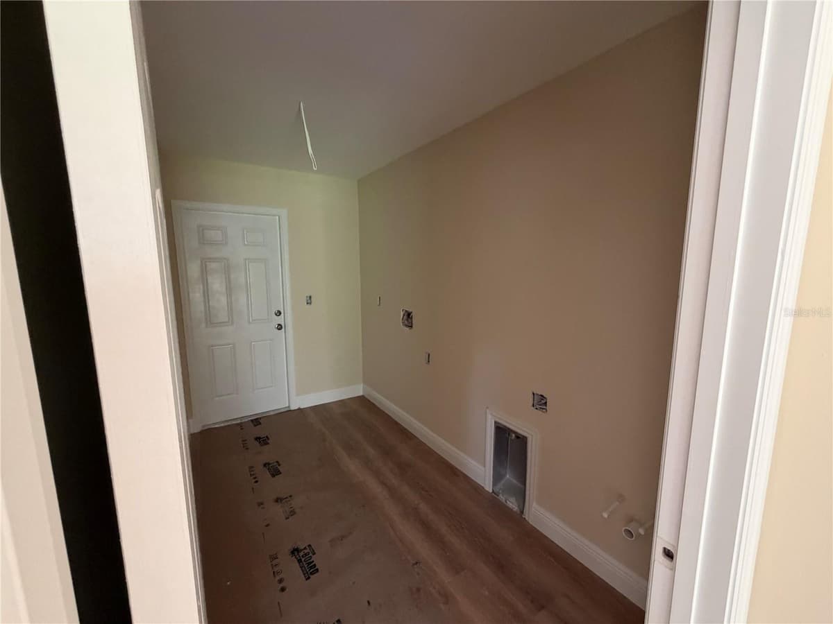 851 28TH STREET — photo 9 of 20