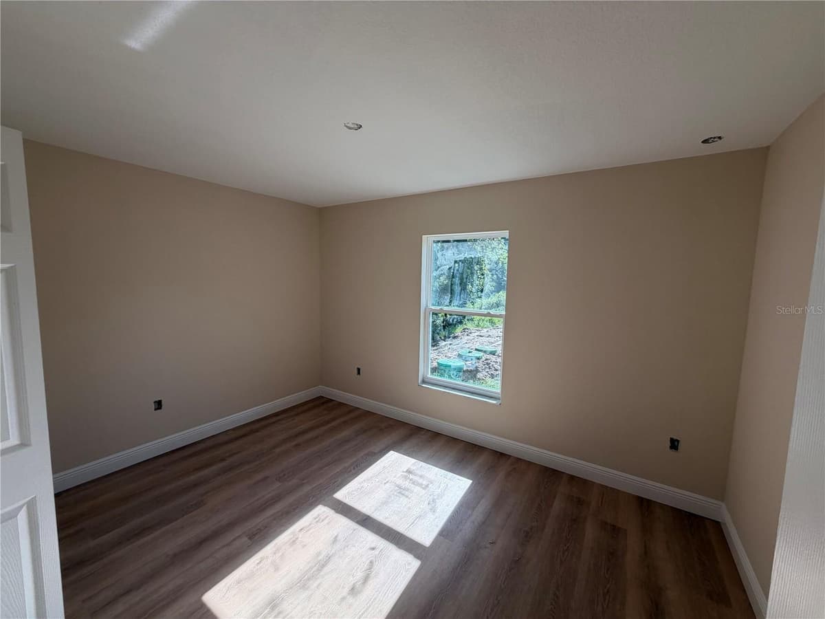 851 28TH STREET — photo 14 of 20