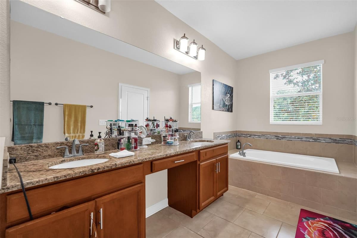 3130 DARK SKY DRIVE — photo 15 of 37