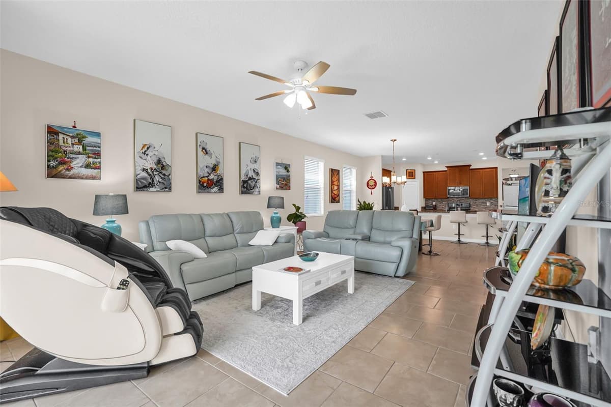 3130 DARK SKY DRIVE — photo 7 of 37