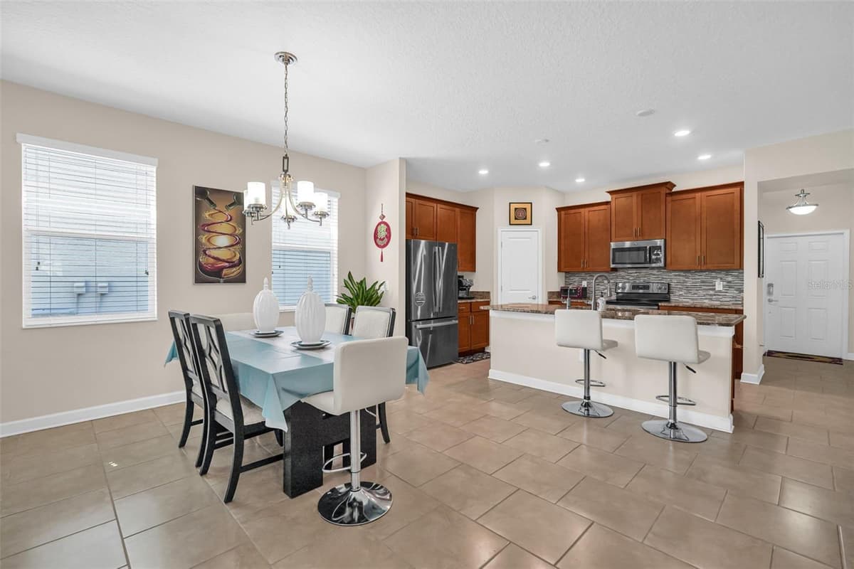 3130 DARK SKY DRIVE — photo 8 of 37