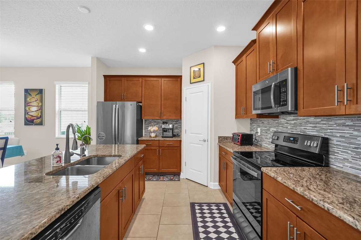 3130 DARK SKY DRIVE — photo 12 of 37