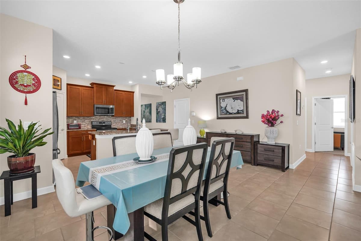 3130 DARK SKY DRIVE — photo 10 of 37