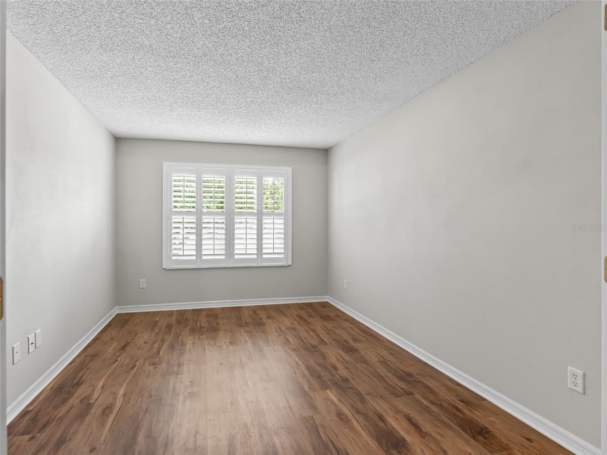 17899 87TH BOURNE AVENUE — photo 37 of 59