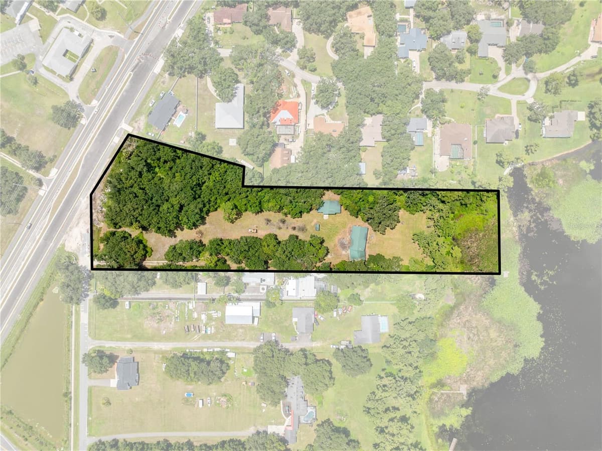 2557 AMES HAVEN ROAD — photo 4 of 42