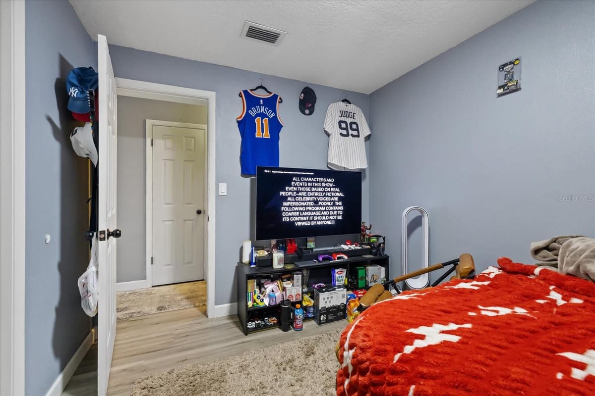 4552 CYNTHIA LANE — photo 18 of 39