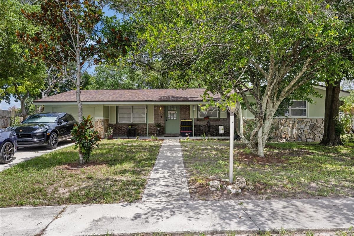 4552 CYNTHIA LANE — photo 38 of 39