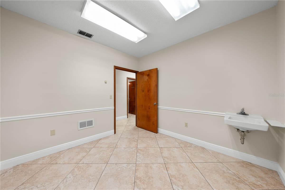 323 CYPRESS STREET — photo 55 of 83