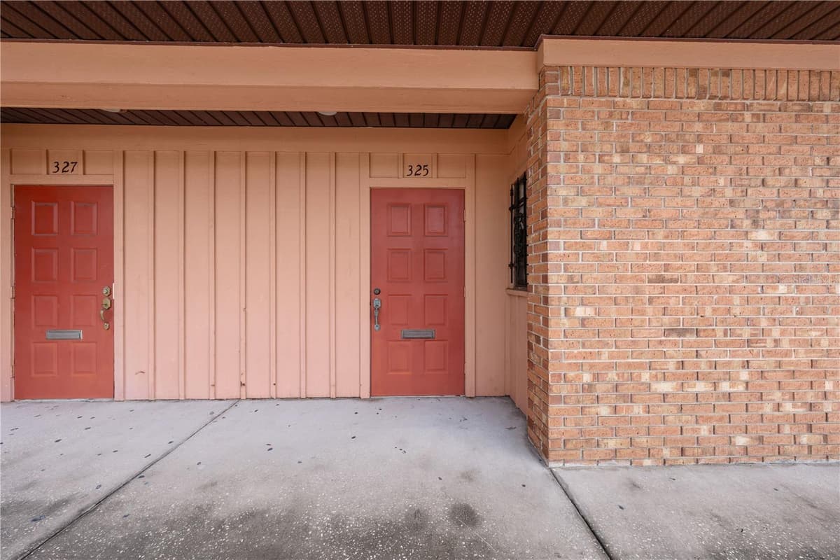 323 CYPRESS STREET — photo 41 of 83