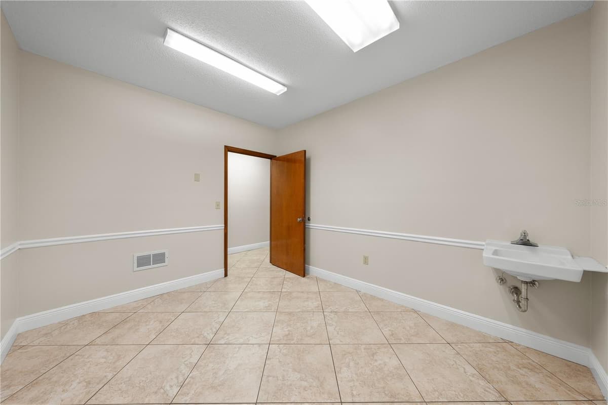 323 CYPRESS STREET — photo 52 of 83