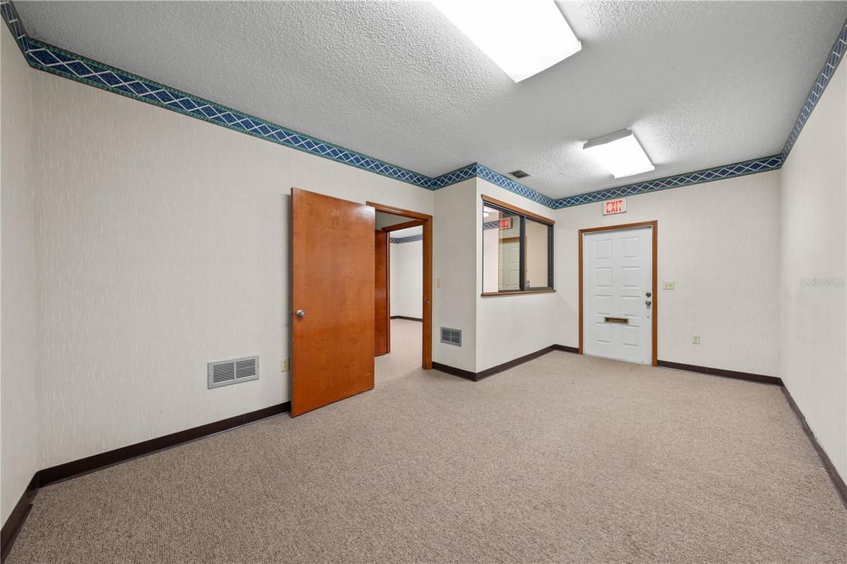 323 CYPRESS STREET — photo 66 of 83