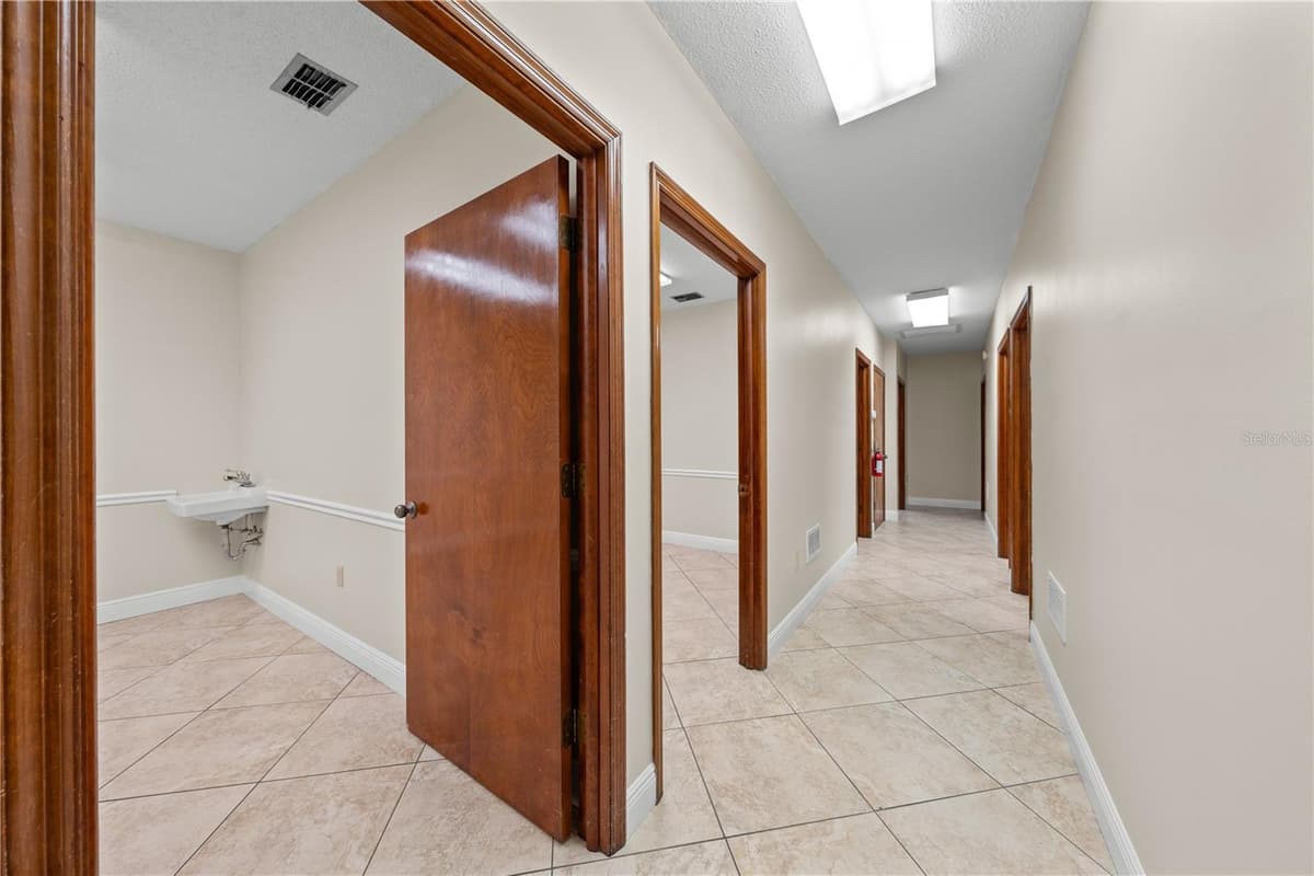 323 CYPRESS STREET — photo 48 of 83