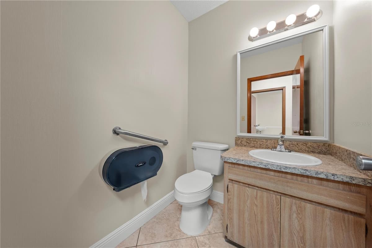 323 CYPRESS STREET — photo 56 of 83