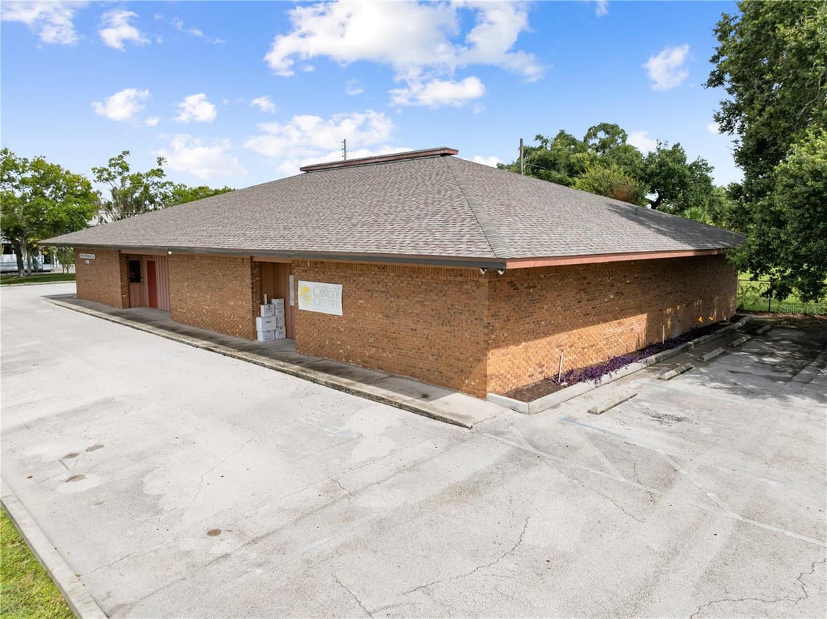 323 CYPRESS STREET — photo 15 of 83