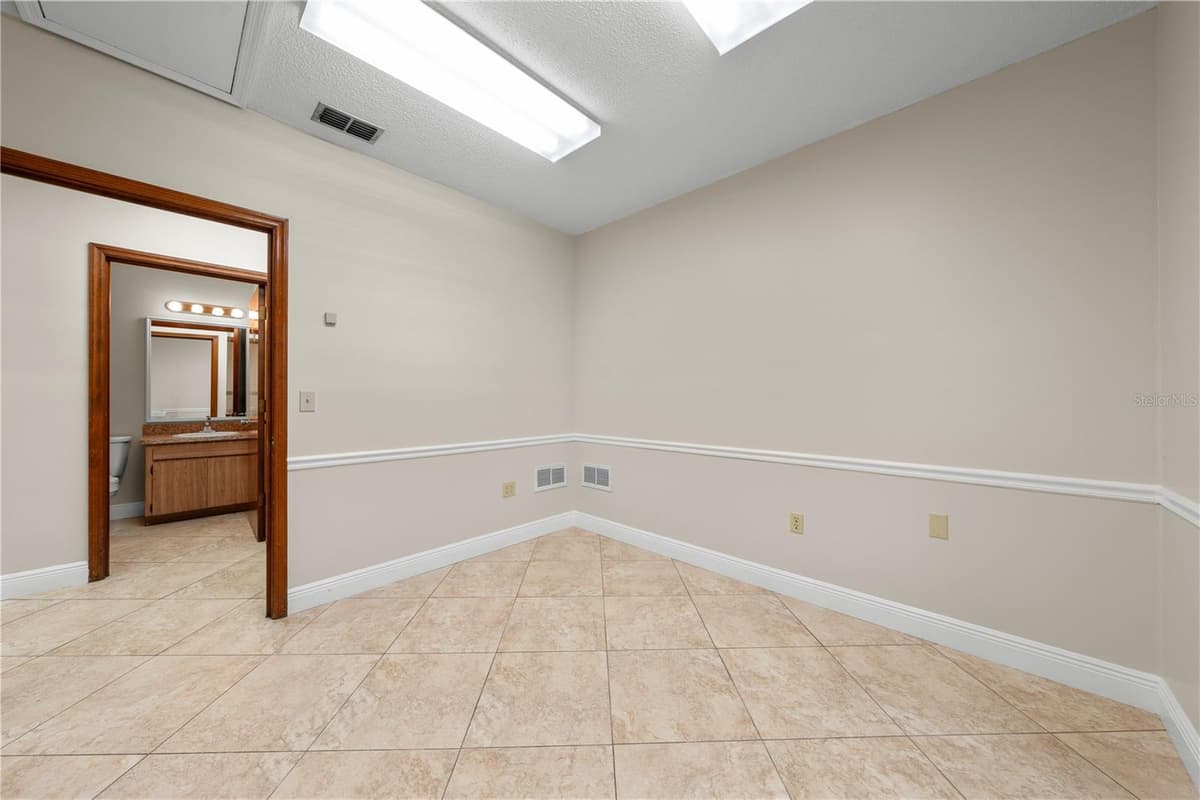 323 CYPRESS STREET — photo 58 of 83
