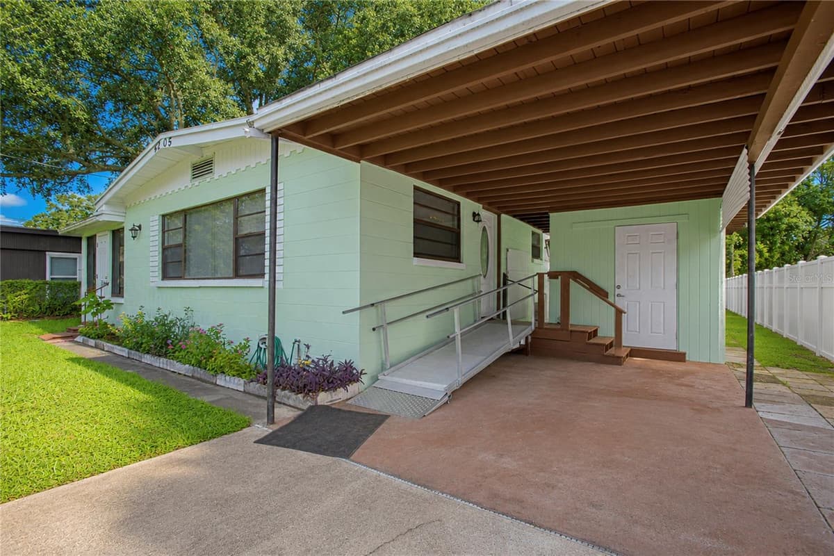 4205 MIZELL STREET — photo 6 of 23