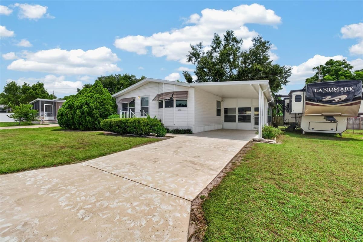 39200 OLA AVENUE — photo 48 of 49