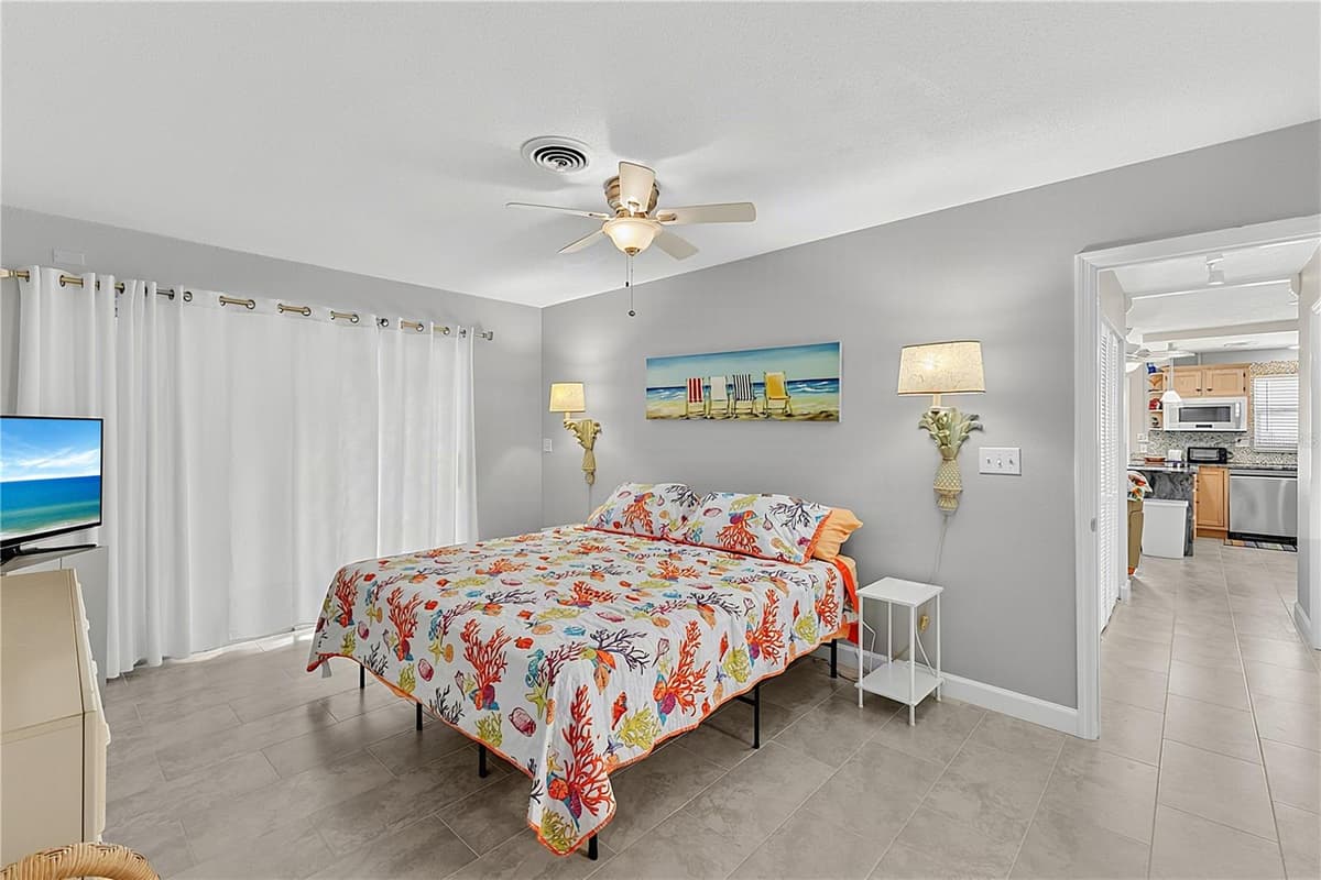 1205 TARPON CENTER DRIVE — photo 23 of 28