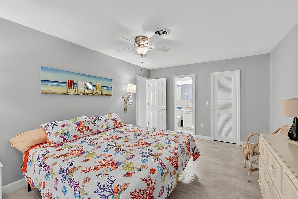 1205 TARPON CENTER DRIVE — photo 24 of 28