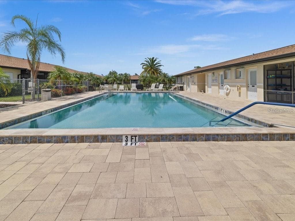 25275 RAMPART BOULEVARD — photo 21 of 23