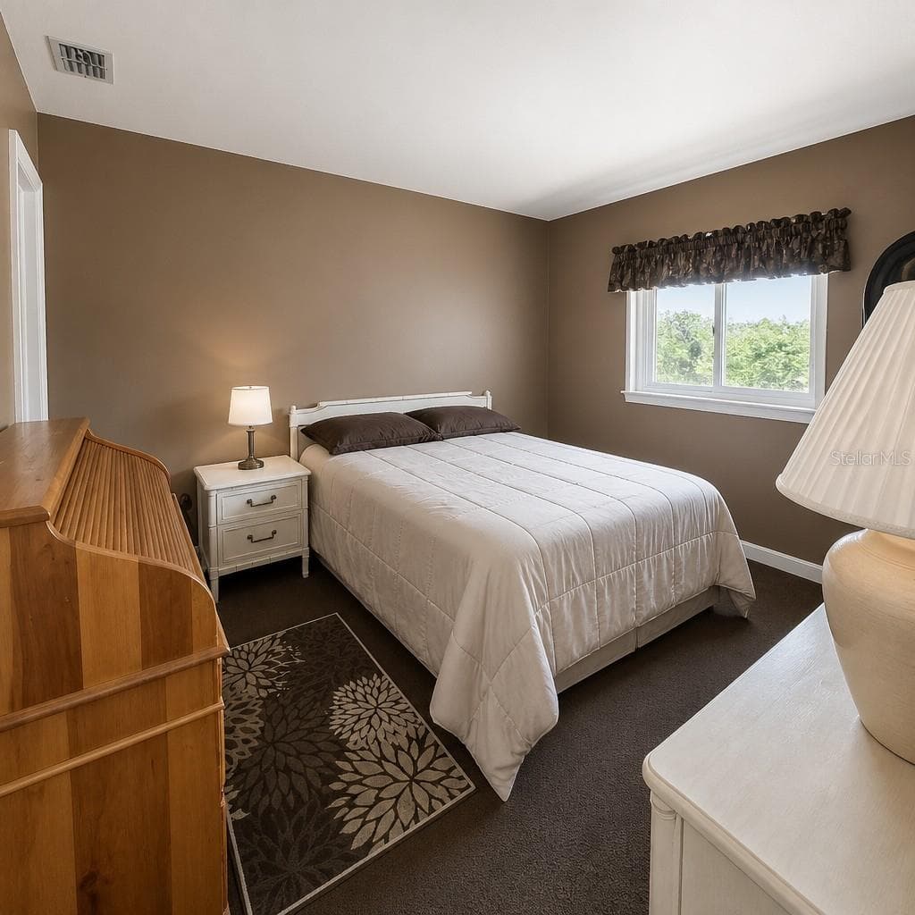 25275 RAMPART BOULEVARD — photo 8 of 23