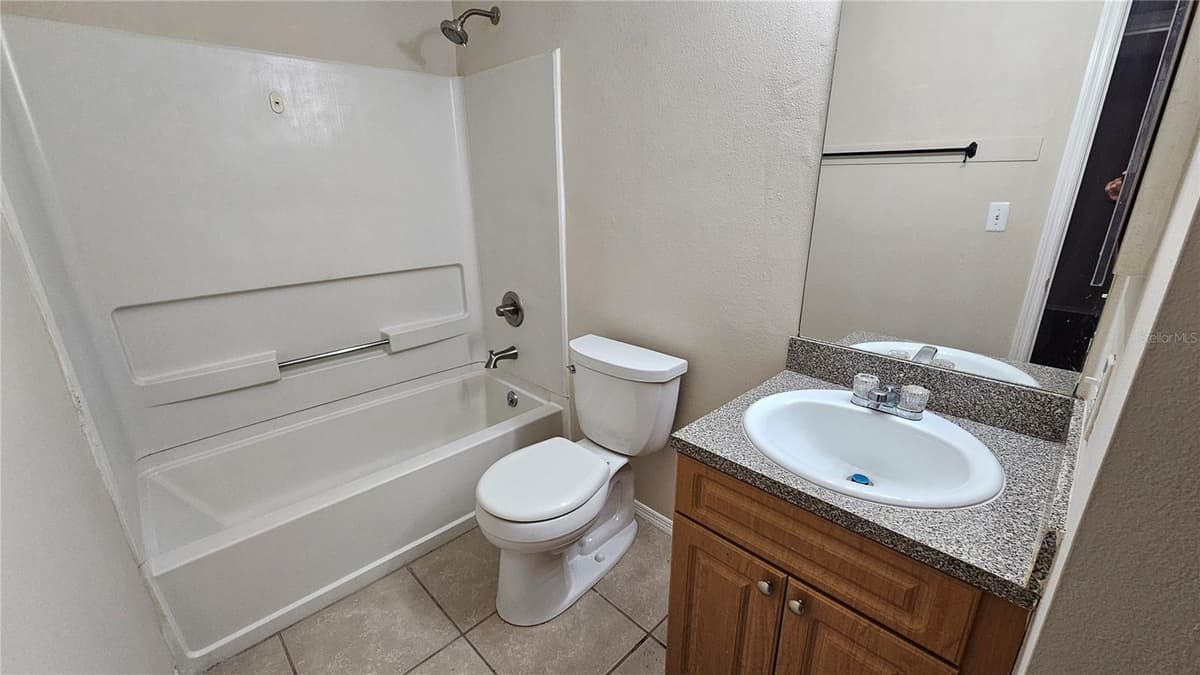 3651 GOLDENROD ROAD — photo 12 of 17