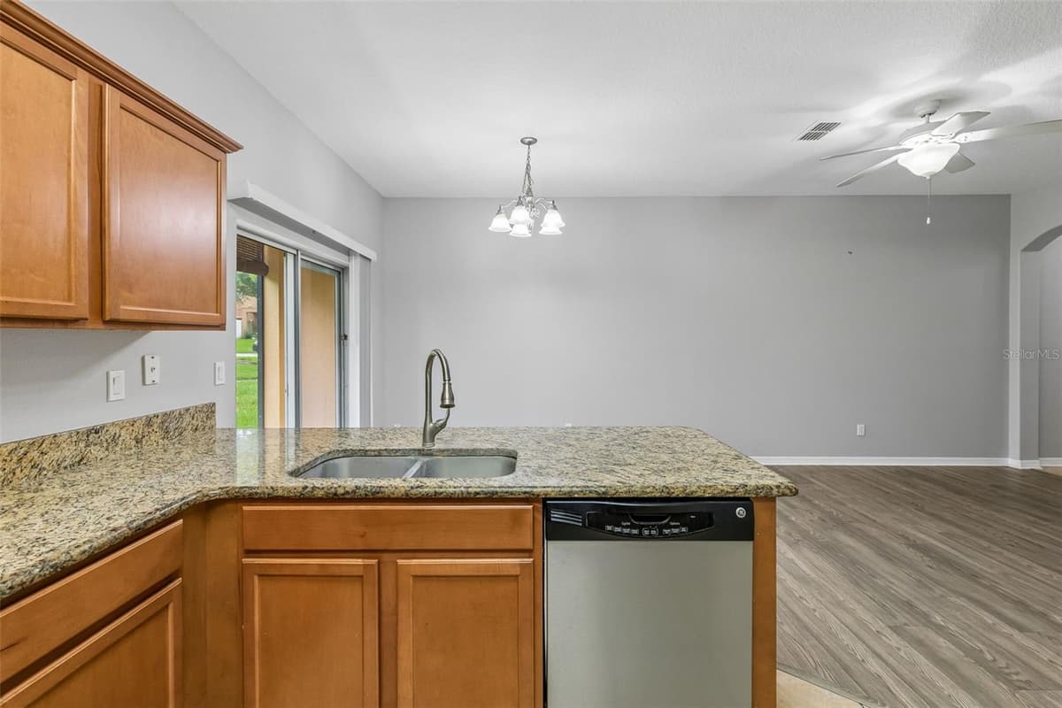 1220 TWIN TREES LANE — photo 7 of 23
