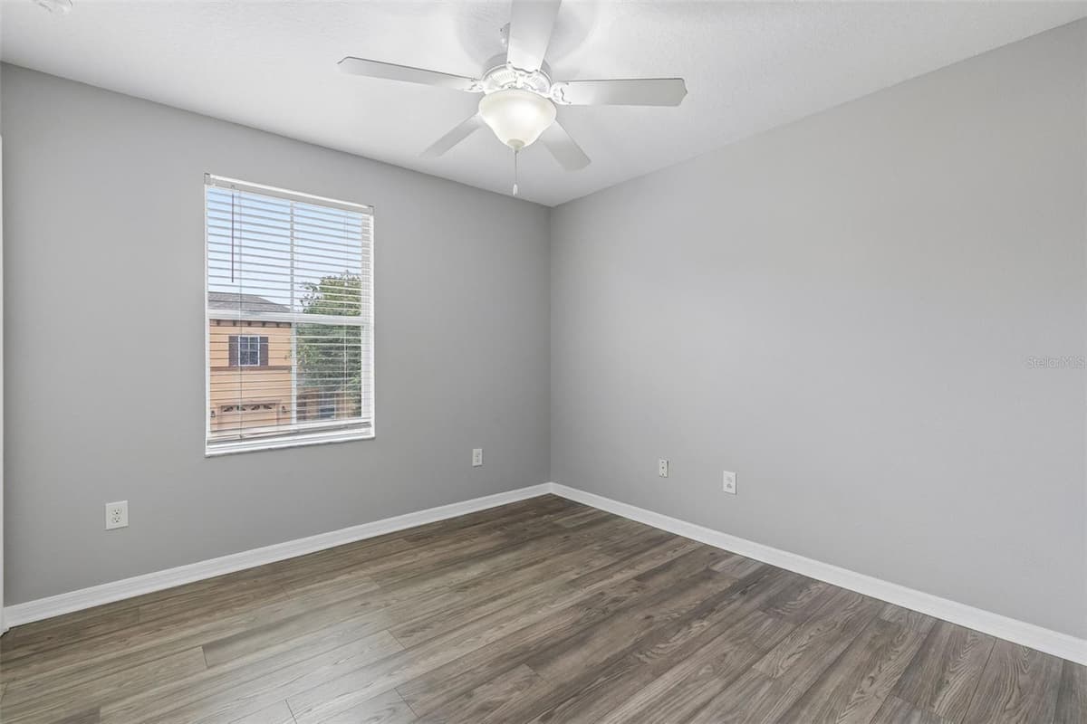1220 TWIN TREES LANE — photo 14 of 23