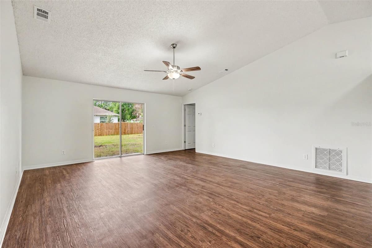 1142 JASLO STREET — photo 9 of 15