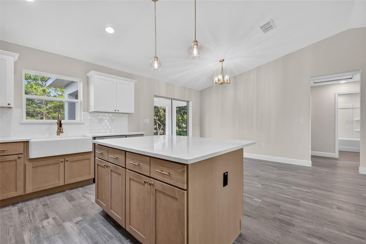 103 WALNUT DRIVE — photo 23 of 29
