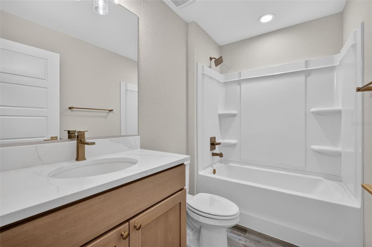 103 WALNUT DRIVE — photo 11 of 29