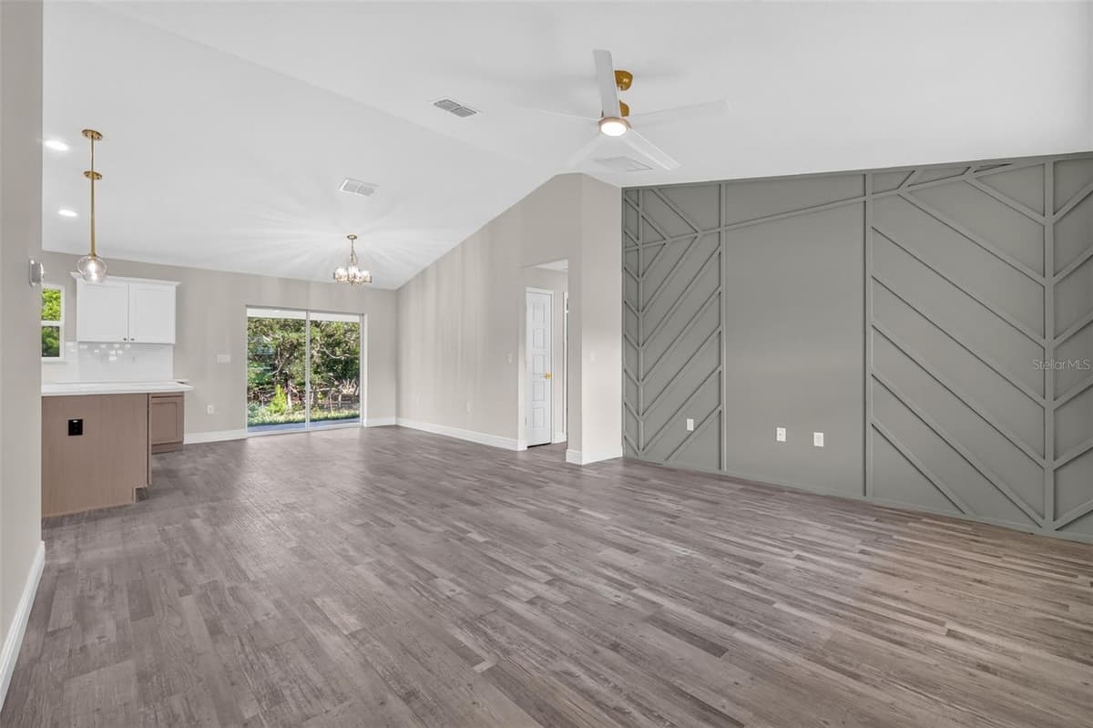 103 WALNUT DRIVE — photo 18 of 29
