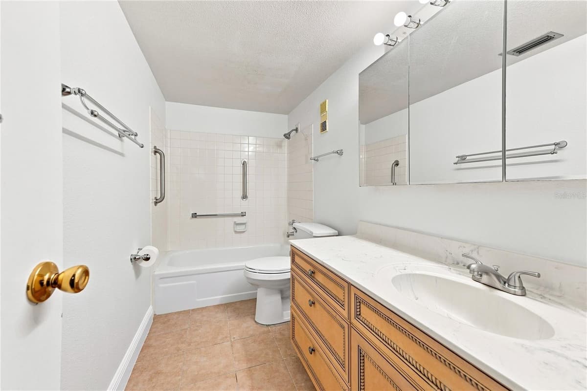 3807 OAK DRIVE — photo 18 of 25