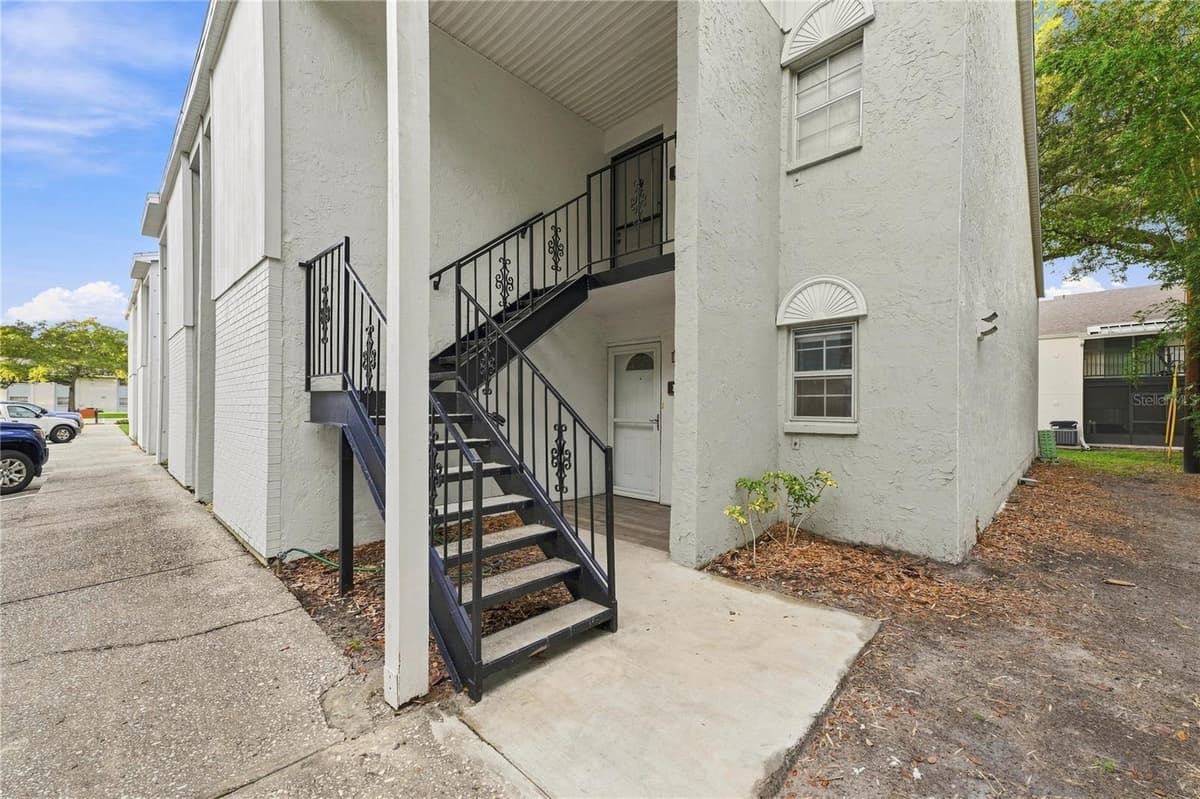 3807 OAK DRIVE — photo 5 of 25