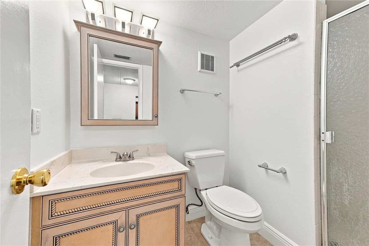3807 OAK DRIVE — photo 22 of 25