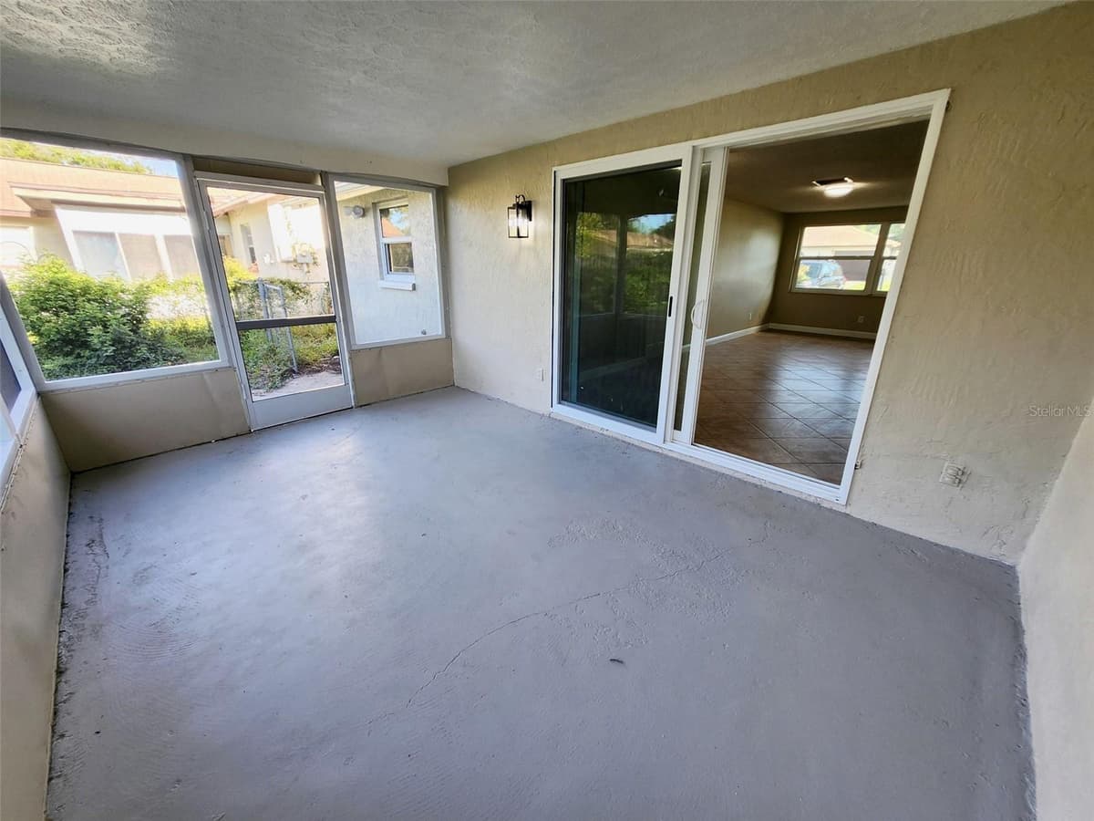 7146 CARMEL AVENUE — photo 34 of 38