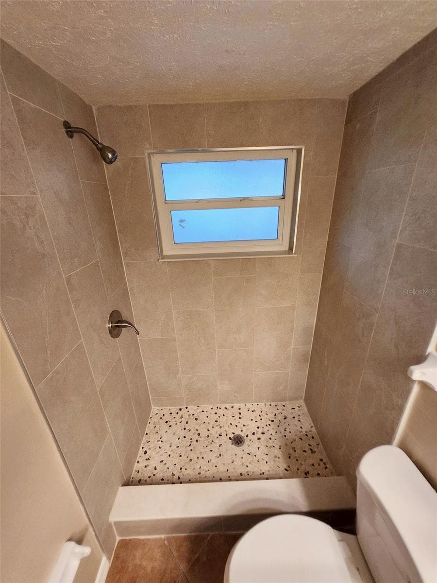 7146 CARMEL AVENUE — photo 25 of 38