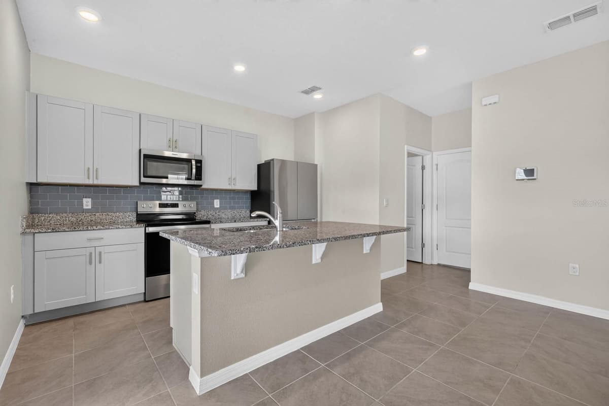 3006 MELETO BOULEVARD — photo 11 of 66