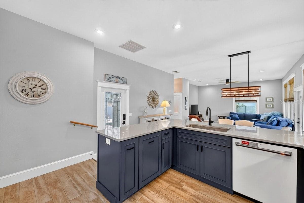 507 GOODWIN AVENUE — photo 15 of 56