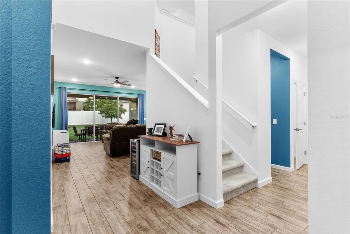 2527 NATOMA BOULEVARD — photo 6 of 52