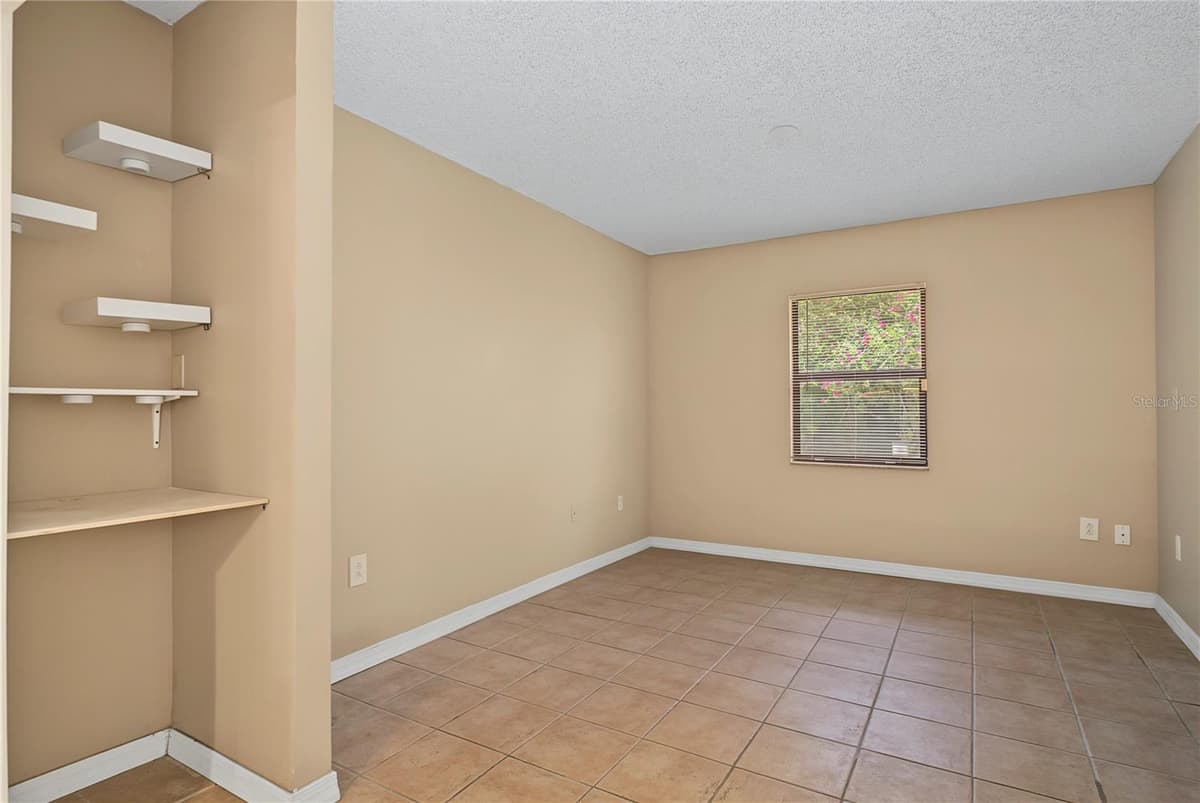 10145 BLUFF COURT — photo 12 of 45