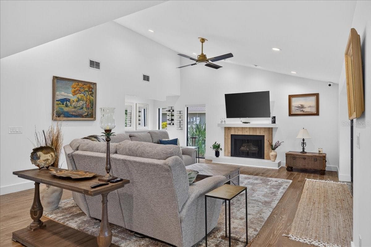 2862 SHADY OAK COURT — photo 20 of 62