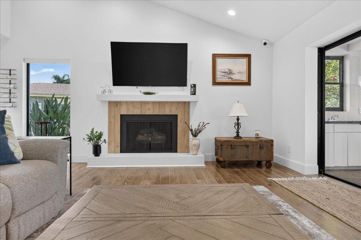 2862 SHADY OAK COURT — photo 19 of 62