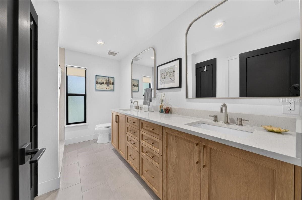 2862 SHADY OAK COURT — photo 29 of 62